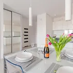 Horyzont Apartamenty-osiedle Polanki, Blisko Morza!!! Prywatny Garaz, Sauna, Basen Zewnetrzny