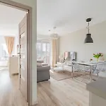 Lägenhet Horyzont Apartamenty-osiedle Polanki, Blisko Morza!!! Prywatny Garaz, Sauna, Basen Zewnetrzny Kołobrzeg