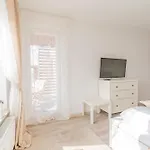 Horyzont Apartamenty-osiedle Polanki, Blisko Morza!!! Prywatny Garaz, Sauna, Basen Zewnetrzny Lägenhet