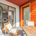 Lägenhet Horyzont Apartamenty-osiedle Polanki, Blisko Morza!!! Prywatny Garaz, Sauna, Basen Zewnetrzny Kołobrzeg