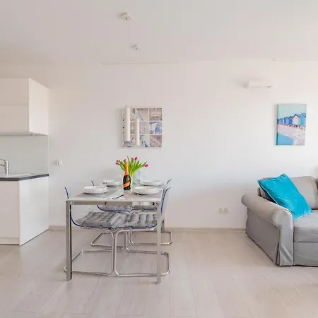 Horyzont Apartamenty-osiedle Polanki, Blisko Morza!!! Prywatny Garaz, Sauna, Basen Zewnetrzny كولوبرزيغ