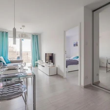 شقة Horyzont Apartamenty-osiedle Polanki, Blisko Morza!!! Prywatny Garaz, Sauna, Basen Zewnetrzny *