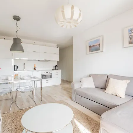 شقة Horyzont Apartamenty-osiedle Polanki, Blisko Morza!!! Prywatny Garaz, Sauna, Basen Zewnetrzny *
