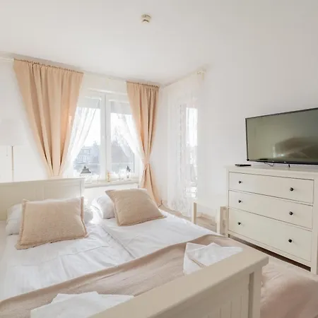 Horyzont Apartamenty-osiedle Polanki, Blisko Morza!!! Prywatny Garaz, Sauna, Basen Zewnetrzny * كولوبرزيغ