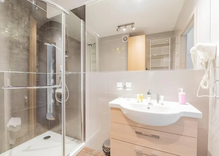 Horyzont Apartamenty-osiedle Polanki, Blisko Morza!!! Prywatny Garaz, Sauna, Basen Zewnetrzny * Kolobrzeg